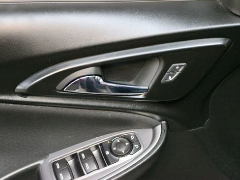 Used 2022 Chevrolet Malibu LT image 15