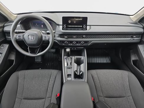 Used 2025 Honda Accord SE image 10