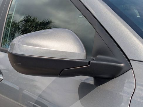 Certified 2025 Chevrolet Trax LT image 12