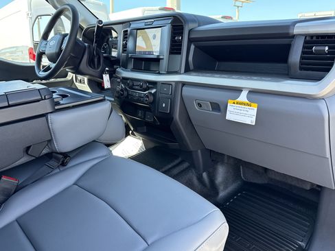 New 2026 Ford F550 4x4 Crew Cab Super Duty image 10