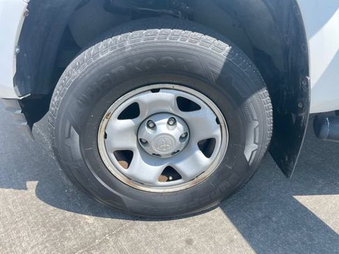 Used 2017 Toyota Tacoma SR w/ Tow Package AWD/4WD image 28