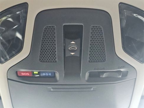 Used 2023 Subaru Outback Limited image 35