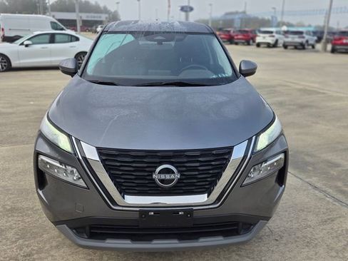 Used 2023 Nissan Rogue SV image 9