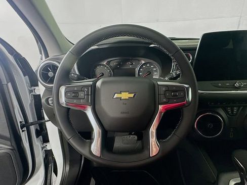 New 2025 Chevrolet Blazer LT w/ Midnight/Sport Edition image 11