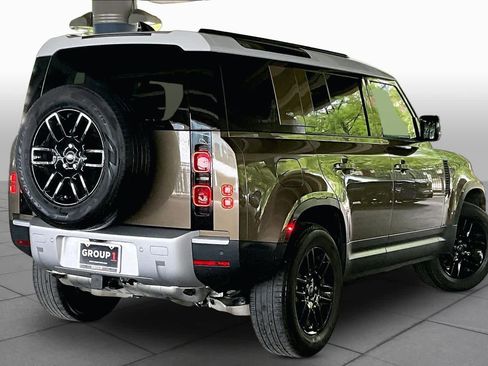 Used 2024 Land Rover Defender 110 S AWD/4WD image 12