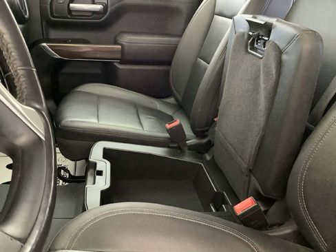 Used 2021 Chevrolet Silverado 1500 LT image 10