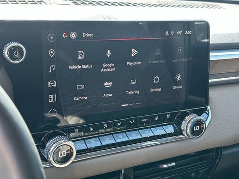 Used 2024 GMC Canyon Denali image 41