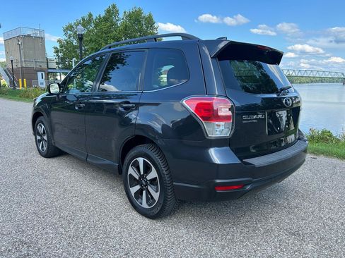 Used 2018 Subaru Forester 2.5i Limited AWD/4WD image 3