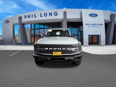Certified 2023 Ford Bronco Badlands w/ Sasquatch Package AWD/4WD image 8