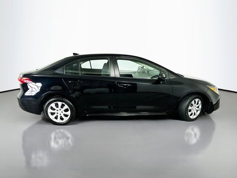 Used 2023 Toyota Corolla LE image 8