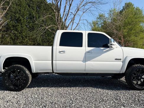 Used 2007 GMC Sierra 2500 SL w/ Heavy-Duty Power Package image 9