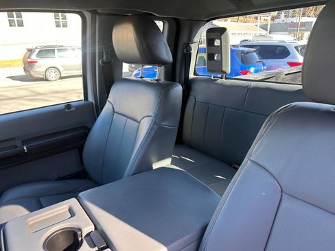 Used 2016 Ford F250 XL w/ XL Appearance Package image 11