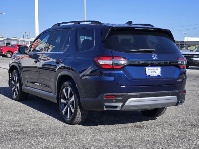 Used 2025 Honda Pilot Touring image 5