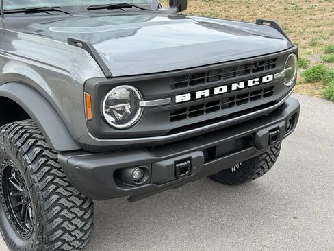 Used 2023 Ford Bronco Black Diamond image 5
