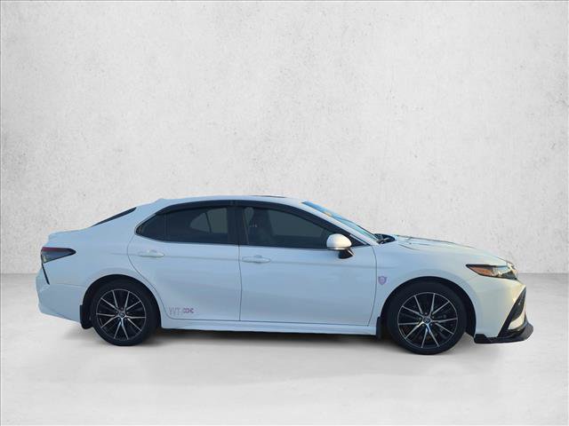 Used 2024 Toyota Camry SE w/ Convenience Package FWD image 5