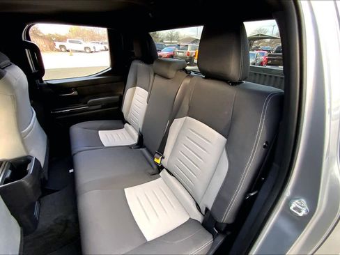 Used 2024 Toyota Tacoma TRD Sport image 20