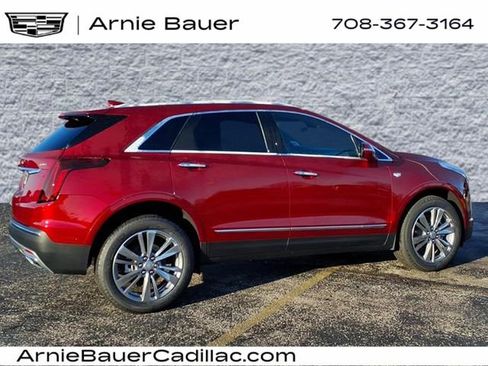 New 2026 Cadillac XT5 Premium Luxury image 6