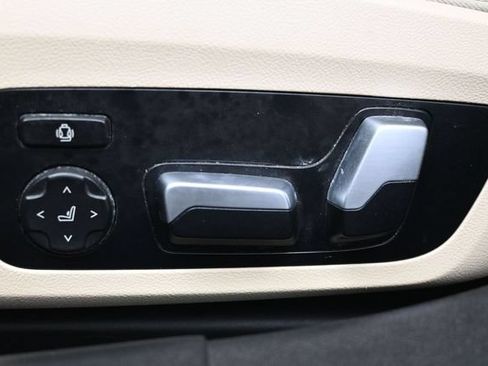 Used 2021 BMW 330i xDrive Sedan AWD/4WD image 10