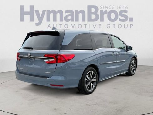 Used 2023 Honda Odyssey Touring image 3