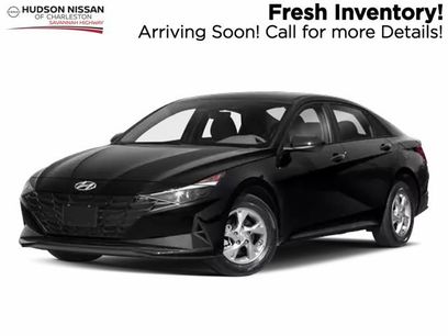 Used 2023 Hyundai Elantra SEL w/ Convenience Package