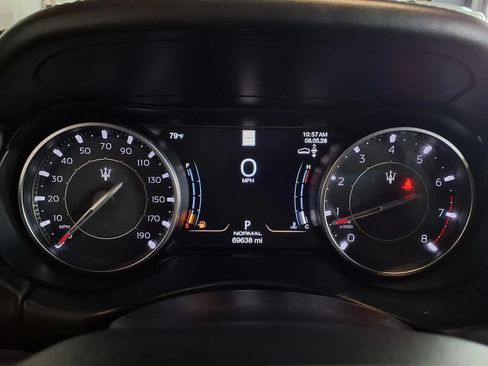 Used 2022 Maserati Levante Modena AWD/4WD image 23