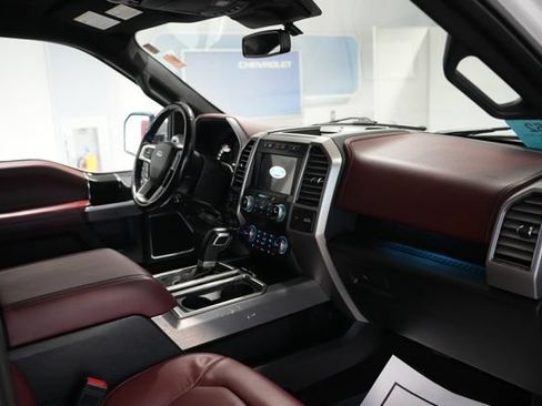 Used 2019 Ford F150 Platinum w/ Equipment Group 701A Luxury AWD/4WD image 23