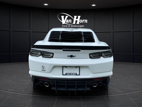 Used 2019 Chevrolet Camaro SS RWD image 6