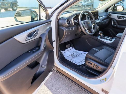 Used 2024 Chevrolet Blazer LT w/ Convenience Package image 24