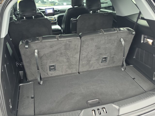 Certified 2023 Ford Explorer XLT w/ Equipment Group 202A RWD image 8