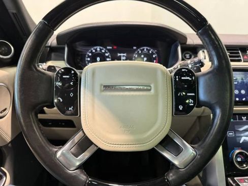 Used 2020 Land Rover Range Rover HSE image 15