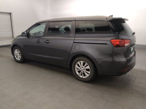 Used 2016 Kia Sedona LX w/ LX Convenience Package FWD image 3