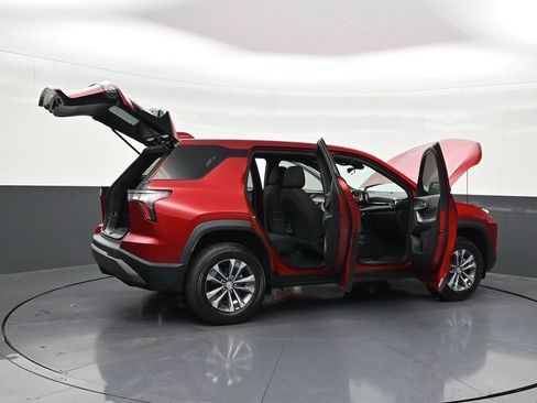 Used 2026 Chevrolet Equinox LT image 34