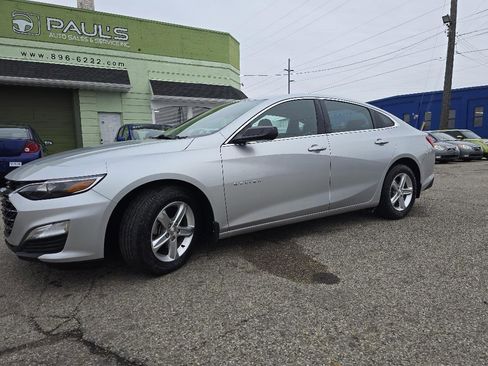 Used 2019 Chevrolet Malibu LS image 4