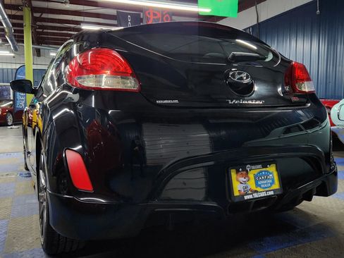 Used 2013 Hyundai Veloster RE:MIX Edition image 6