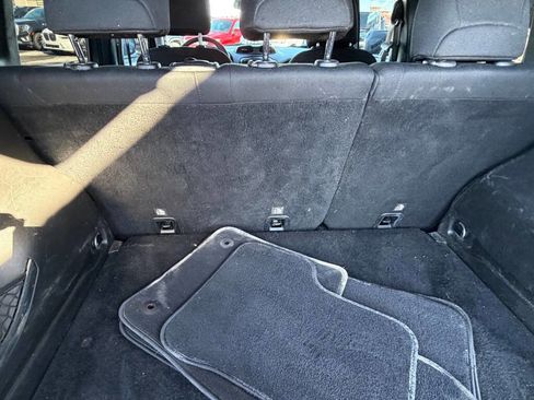 Used 2018 Jeep Renegade Latitude image 37