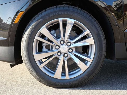 Used 2025 Cadillac XT5 Premium Luxury w/ LPO, Floor Liner Package AWD/4WD image 13