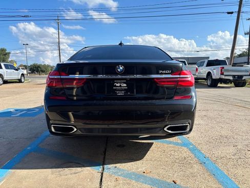 Used 2019 BMW 740i image 6