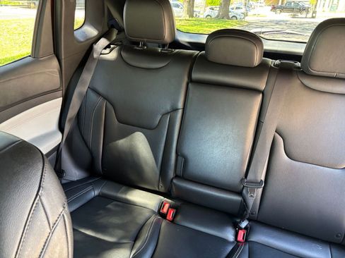 Used 2025 Jeep Compass Limited AWD/4WD image 34
