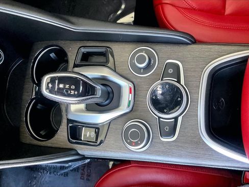 Used 2021 Alfa Romeo Giulia Ti w/ Nero Edizione RWD image 23