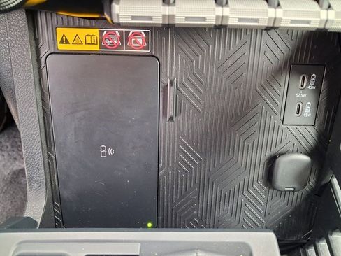 Used 2024 Toyota Tacoma TRD Sport w/ TRD Sport Upgrade Package image 24