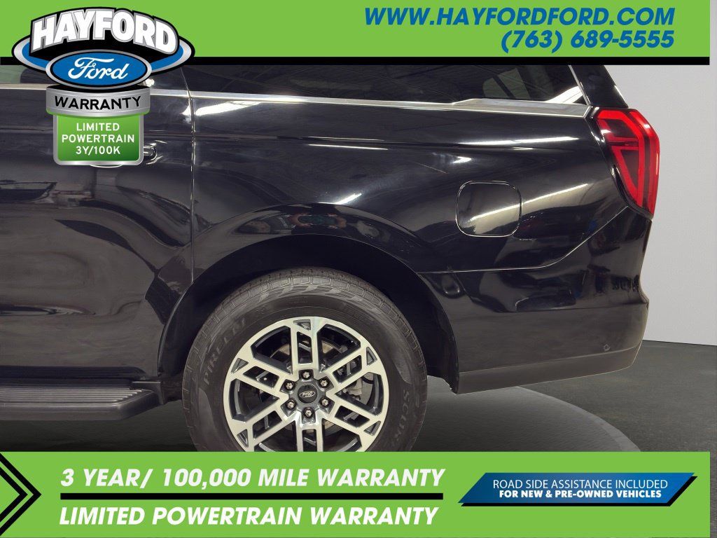 Used 2025 Ford Expedition Max Active AWD/4WD image 28