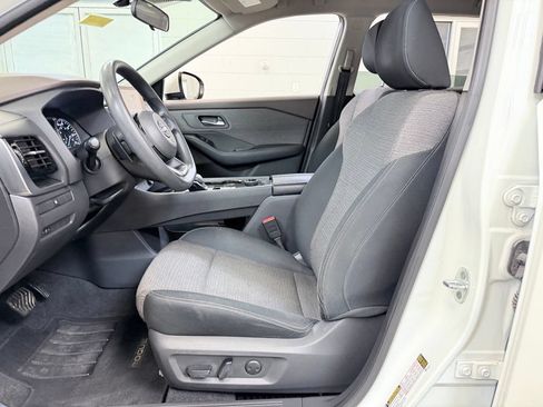 Used 2023 Nissan Rogue SV AWD/4WD image 14