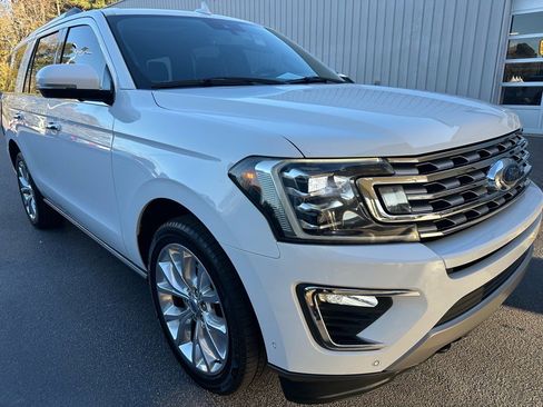 Used 2018 Ford Expedition Limited w/ Equipment Group 302A image 9