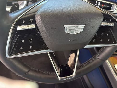 Used 2023 Cadillac Lyriq 2WD image 22