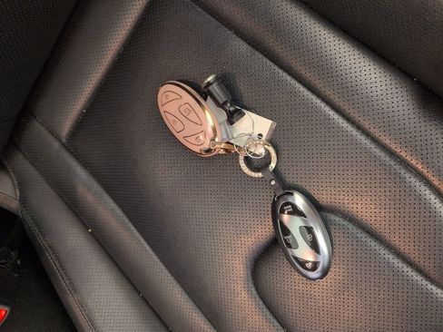 Used 2024 Hyundai Elantra Limited image 45