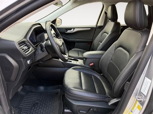 Used 2022 Ford Escape SEL w/ Technology Package image 14