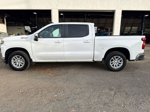 Used 2020 Chevrolet Silverado 1500 LT w/ All-Star Edition image 2