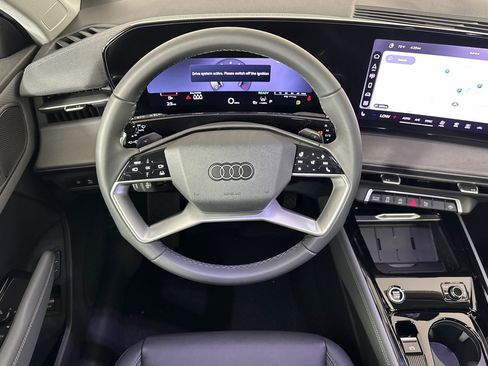 Used 2026 Audi Q3 quattro 2.0T w/ Driver Assistance Package AWD/4WD image 13