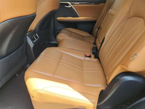Used 2021 Lexus RX 350L Luxury w/ Accessory Package FWD image 15