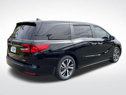 Used 2024 Honda Odyssey Touring image 9